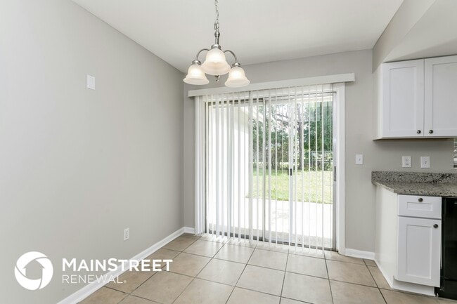 Photo - 5695 Oak Hill Manor Dr