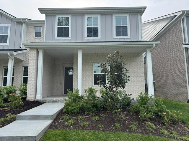 Photo - 204 Douglas Bend Rd