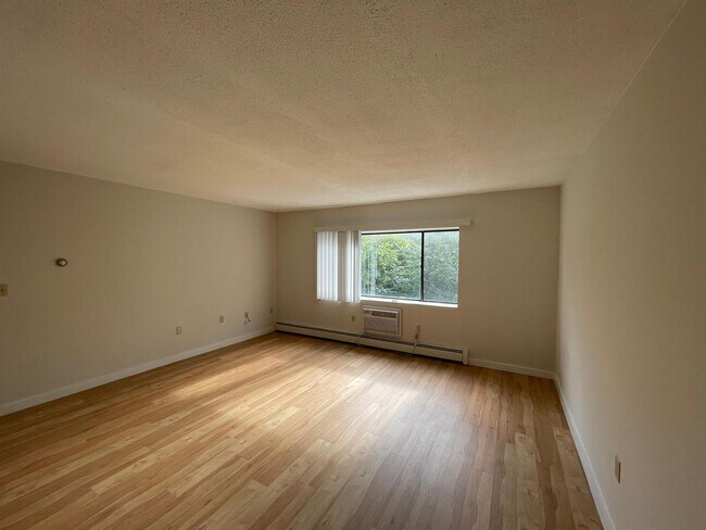 Photo - 18 Central St Unit 2