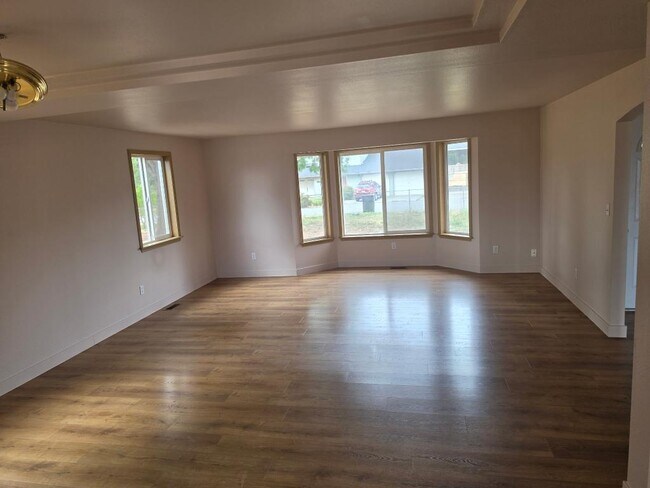 Photo - 16606 109th Ln SE