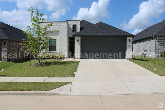 Building Photo - Modern 3-Bedroom Home in Prime Forney Loca...