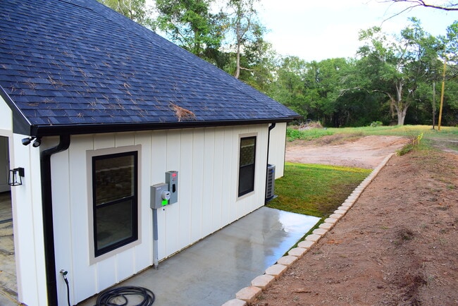 Photo - 2713 Sullivan Dr