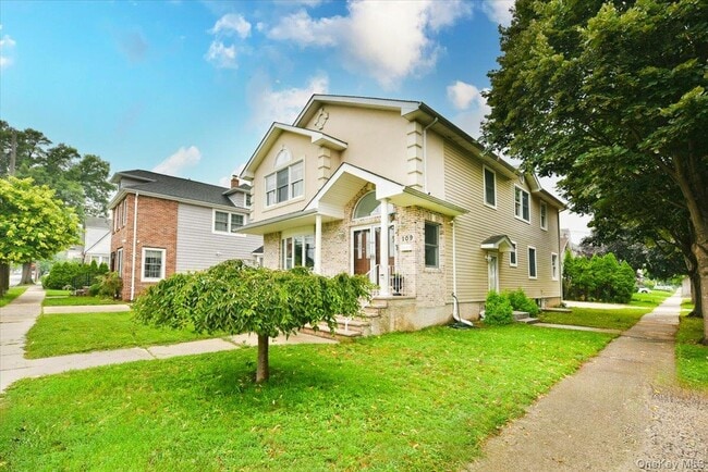 Photo - 109 Charles St
