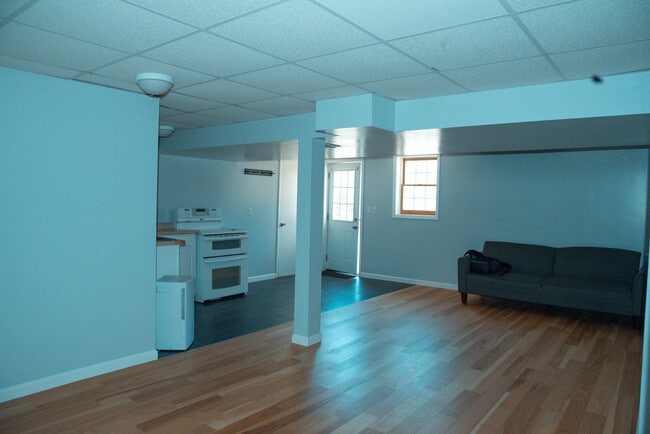 105 Raindrop Ln