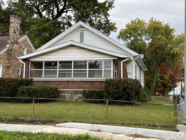 Building Photo - 1133 Malta St NE Rental