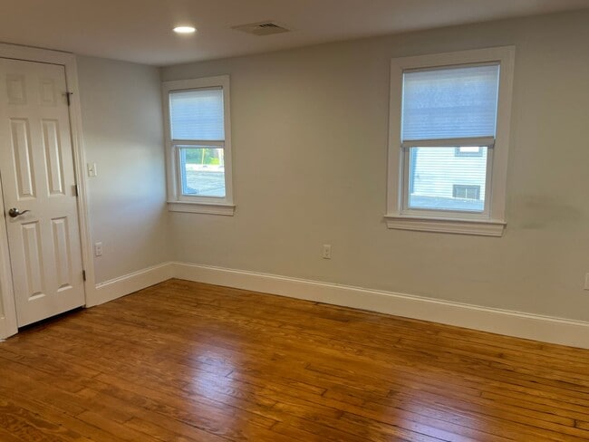 Photo - 1-3 Mechanic / 156-158 Main Unit 01-MECH