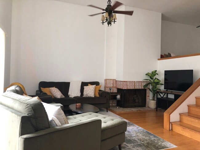 Photo - 3275 Caminito Eastbluff