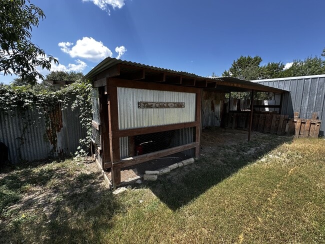 Photo - 150 Winchester Rd