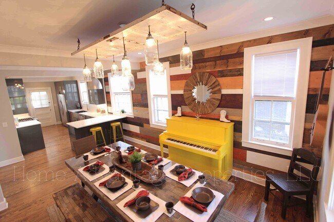 Photo - 924 Burchwood Ave