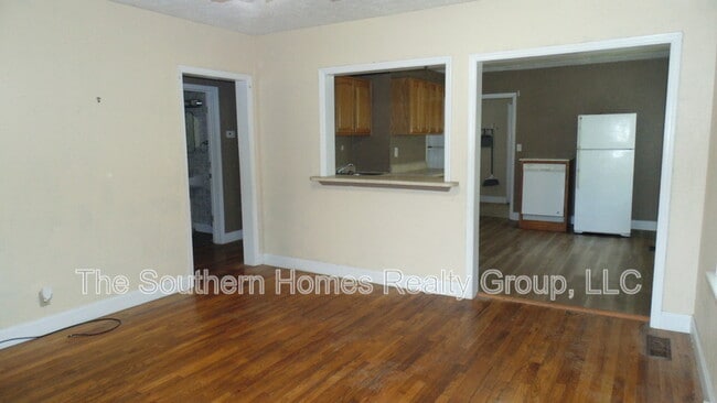 Photo - 706 Burn Rd