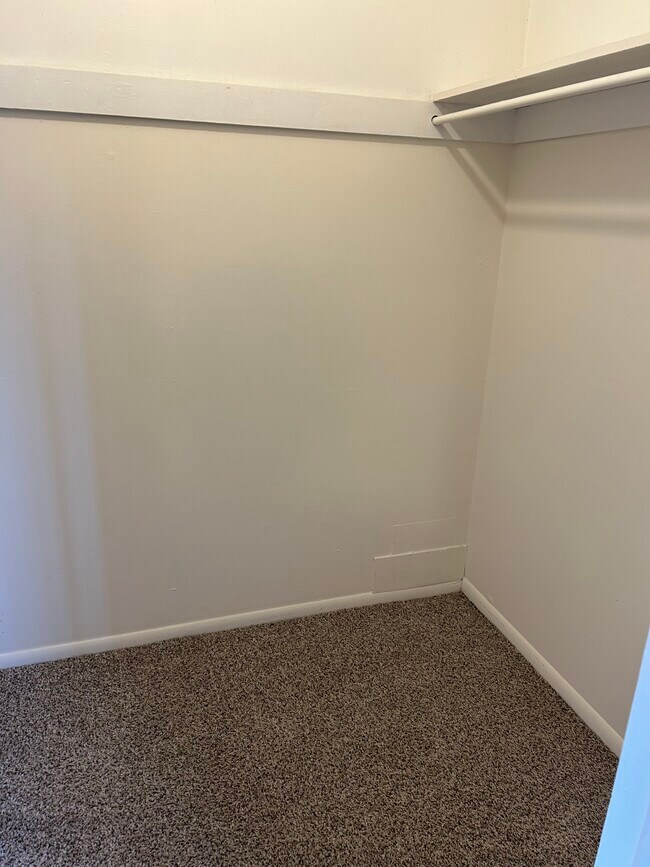 walk in closet