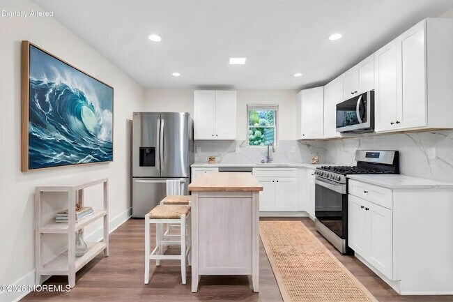 700 1st Ave Unit B5