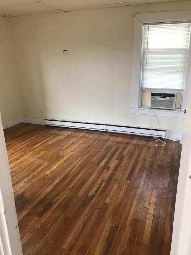 Photo - 479 N Main St Unidad A