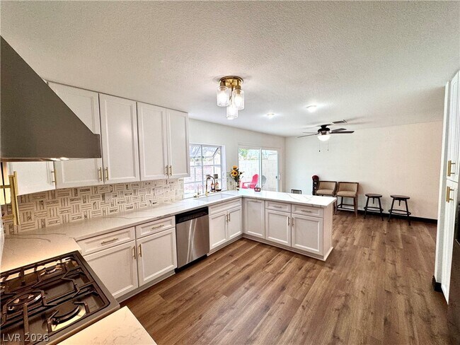 Photo - 2056 Pinion Springs Dr