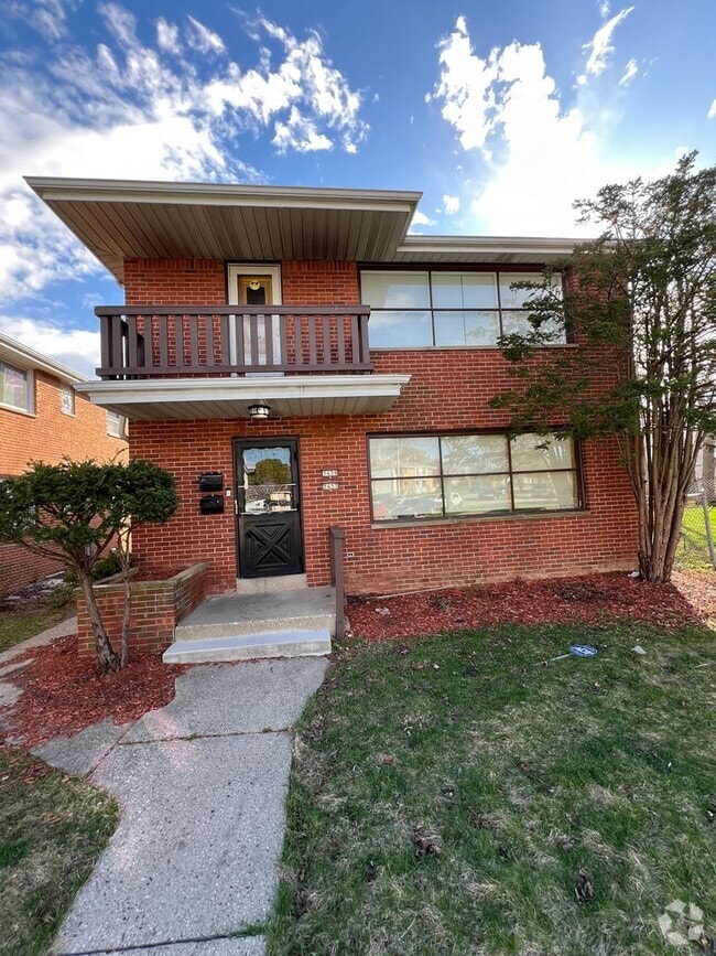 Building Photo - 3437 N 83rd St Unit 3439 N 83rd St Rental