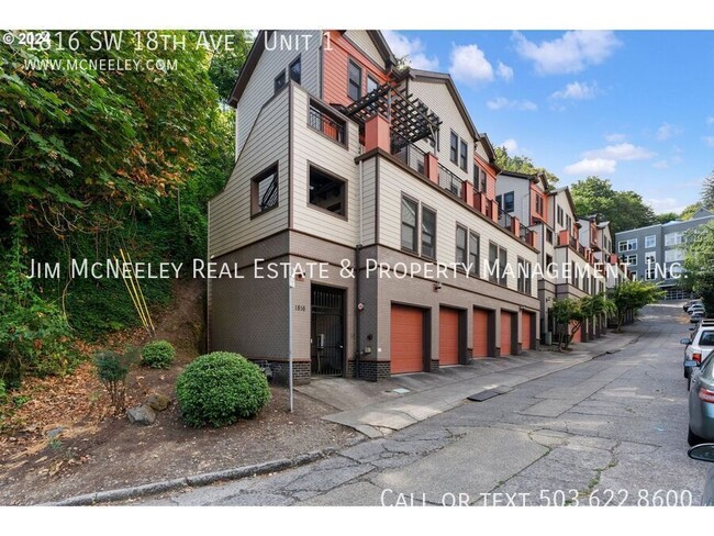 2BR GOOSE HOLLOW GEM WITH CARPORTS! - 2BR GOOSE HOLLOW GEM WITH CARPORTS! Apartment Unit 1