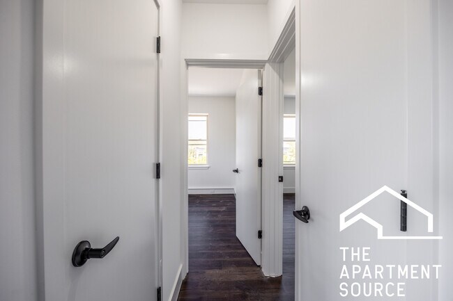 Photo - 1553 W Hollywood Ave Unit 301