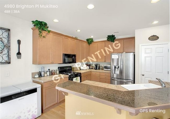 Photo - 4980 Brighton Pl