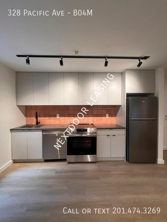 Building Photo - 328 Pacific Ave Unit B04M