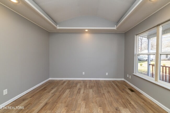 Photo - 5601 Ludbury Ln NW