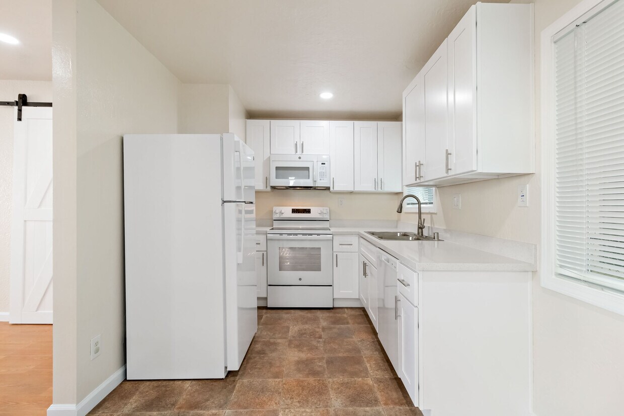 Photo - 1127 Bella Vista Ave (Oakland, CA)