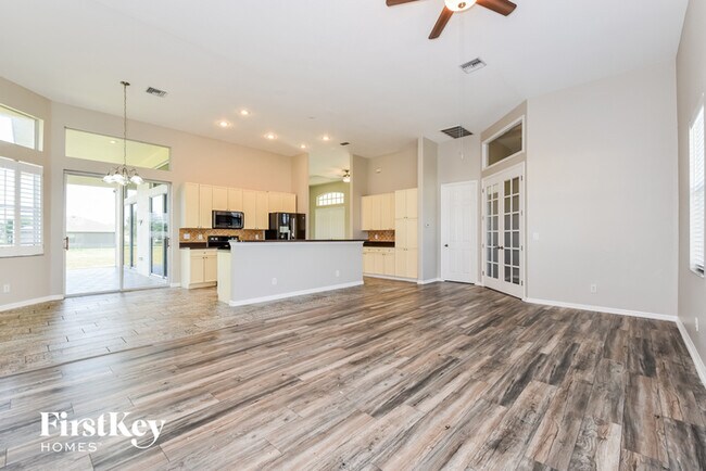 Photo - 507 SE 11th St