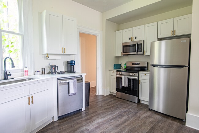 Photo - 2325 5th Ave Unit 2