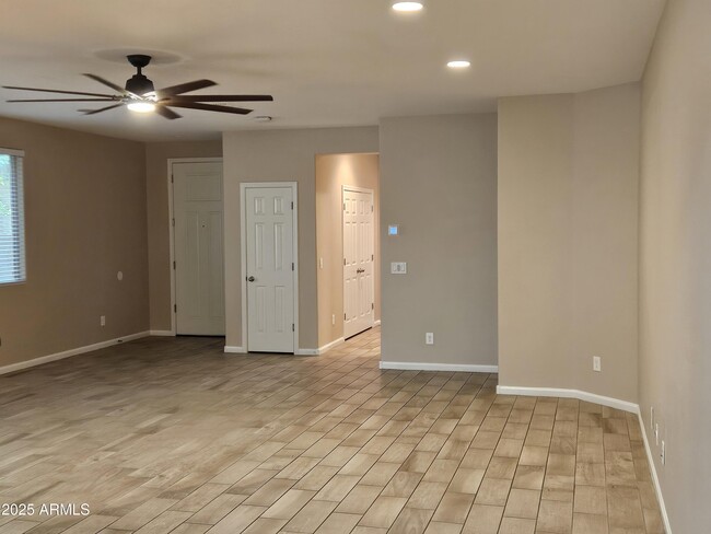 Photo - 7836 W Rock Springs Dr