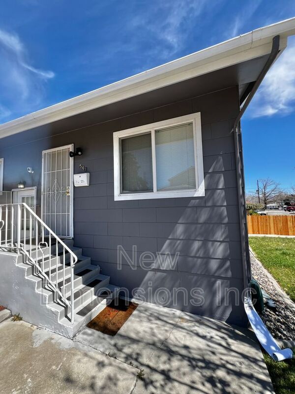 Photo - 561 Claremont St