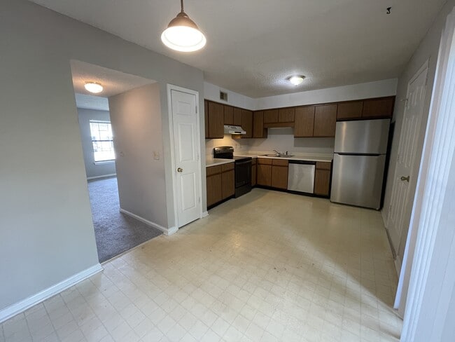 Photo - 2430 Woodstock Ave