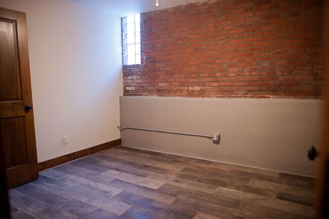 Photo - Union Biscuit West - 106 Unit UBL 106