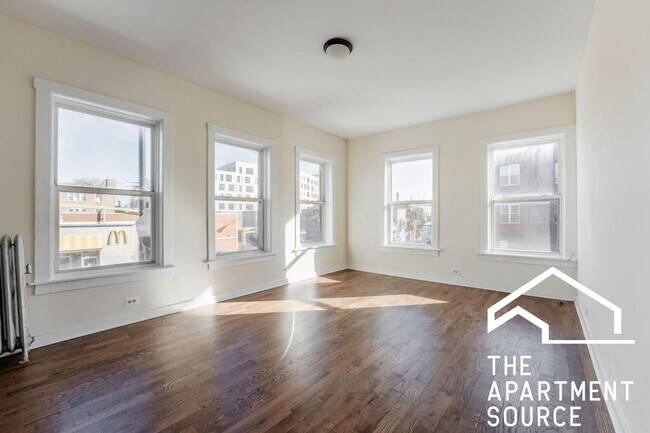 2712 N Milwaukee Ave Unit 310