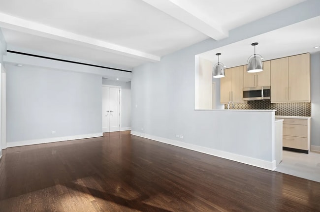 Building Photo - 165 E 80th St Rental