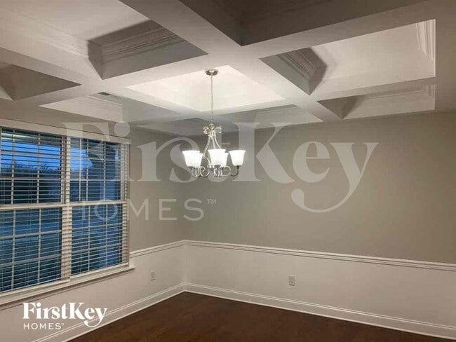 Photo - 433 Melva Ln