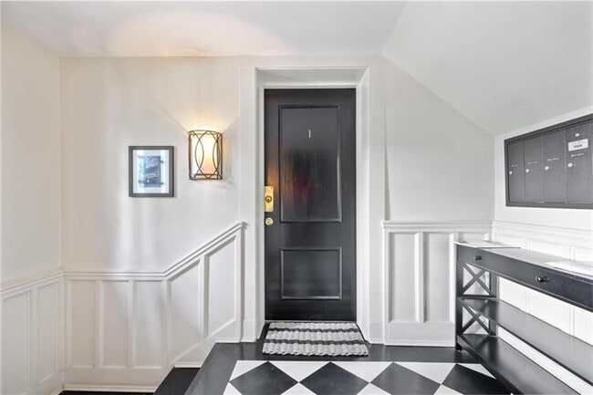 Photo - 1 S Prado NE Unit 1