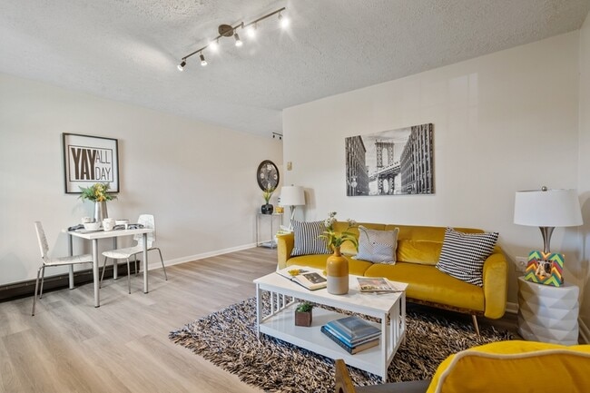 Photo - 2550 Bradford Ct