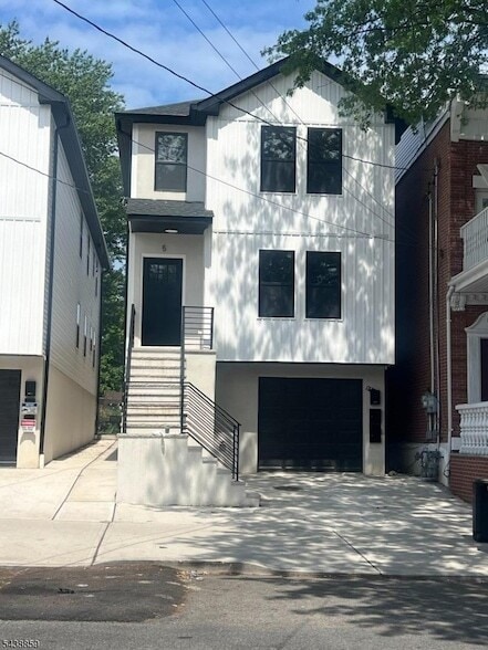 5 Montclair Ave