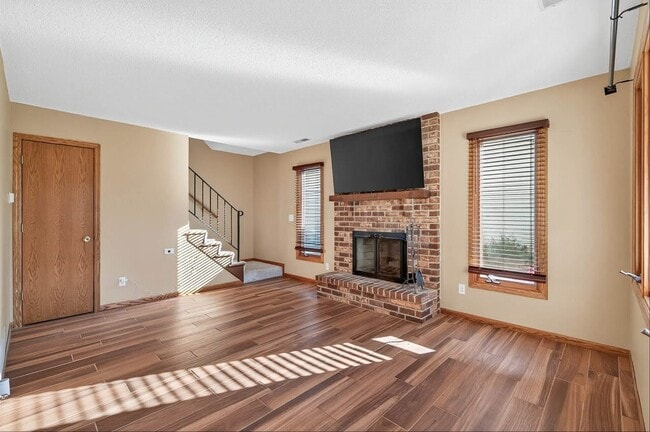 Photo - 4682 Lenore Ln