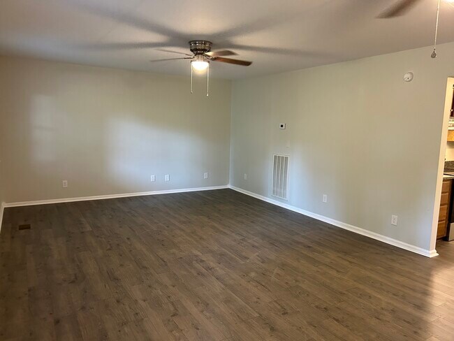 Photo - 600 Villard Dr Unit #A