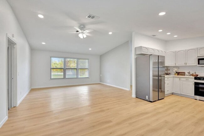 Photo - 9312 Pinion Dr