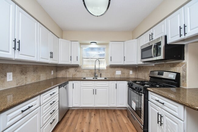 Photo - 4730 Theall Rd