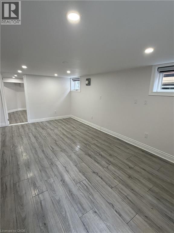 Photo - 59 Tragina Ave S