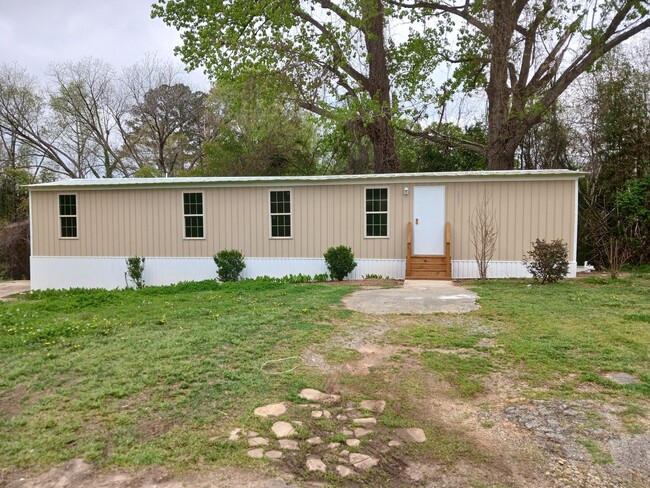 Renovated Three Bedroom Mobile Home for Re... - Renovated Three Bedroom Mobile Home for Re...