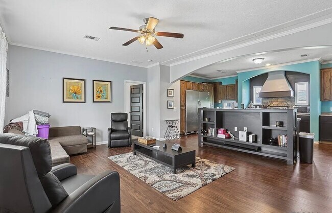 Photo - 5711 Rollins Rd