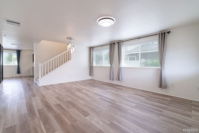 Photo - 4 Bed 2.5 Bath in Hoonani