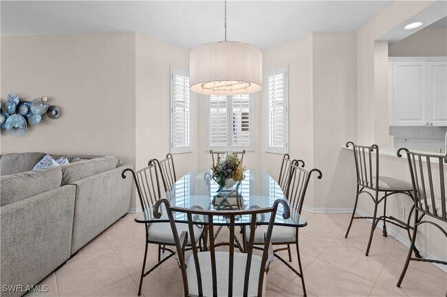 Building Photo - 400 Flagship Dr Unit 1008