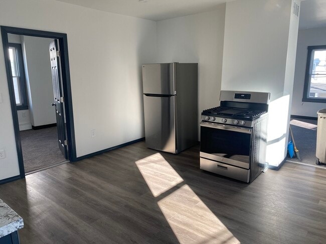 Photo - 24 Church St Unit 2