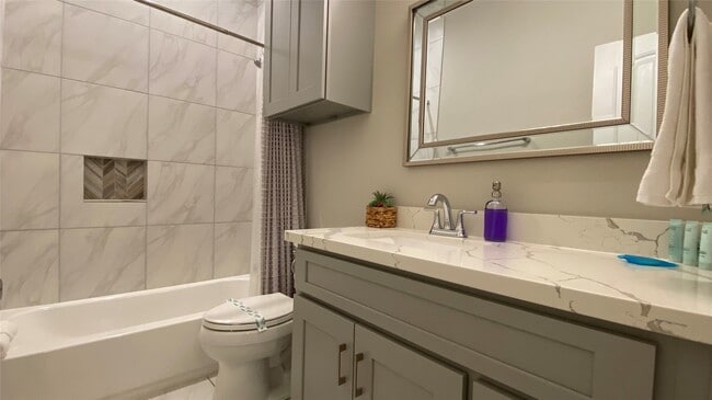 Photo - 3144 Southmore Blvd Unidad 4