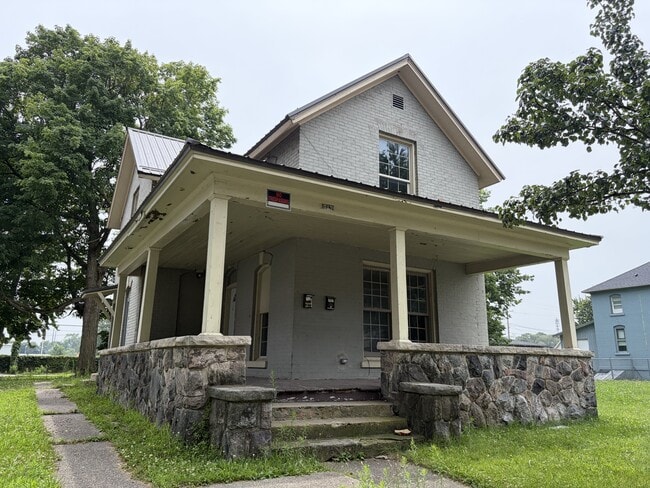Building Photo - 517 W Marion St Unit A