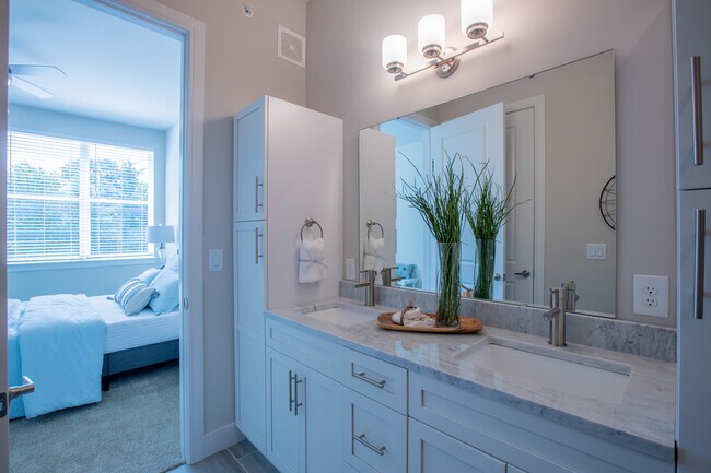 Photo - The Elle on Lockwood